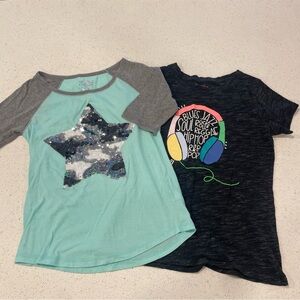 5/$20 Set of 2 T-shirts Sequin Star and Music Headphones Girls 10-12